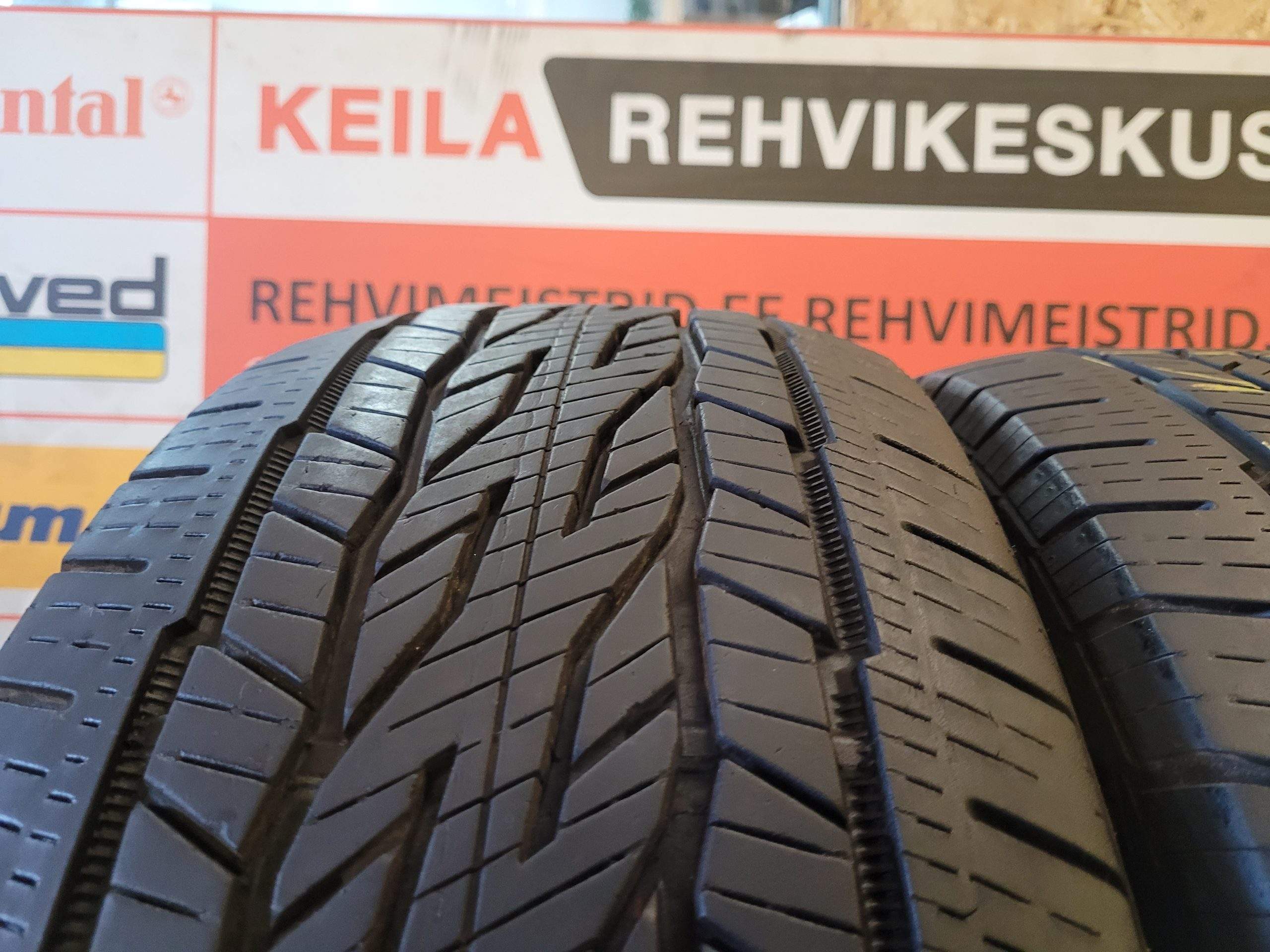 #255/60/18 Continental CrossContact - Image 2