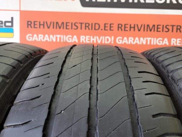 #215/60/17c Michelin Agilis2 - Image 2