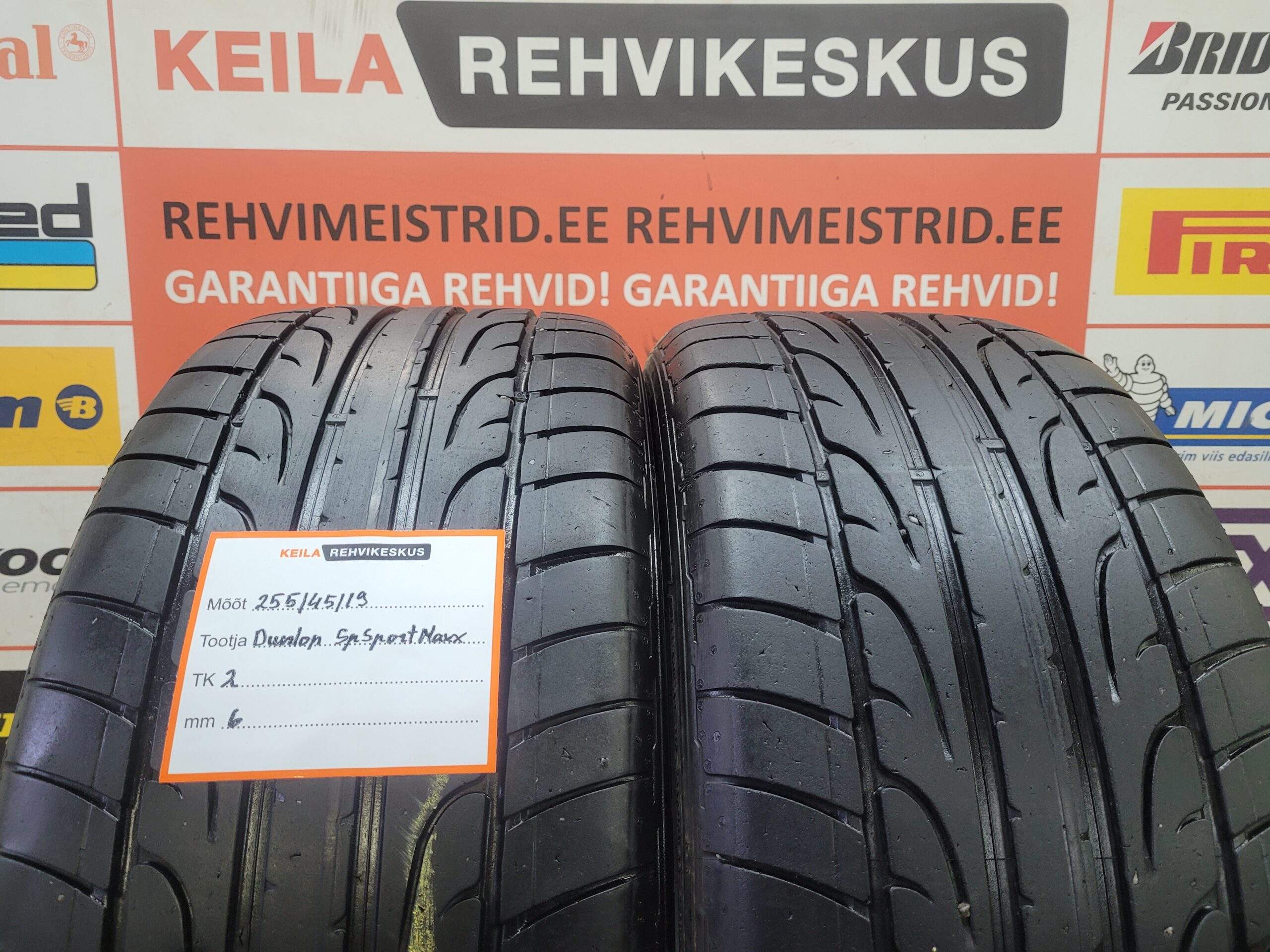 #255/45/19 Dunlop SpSportMaxx