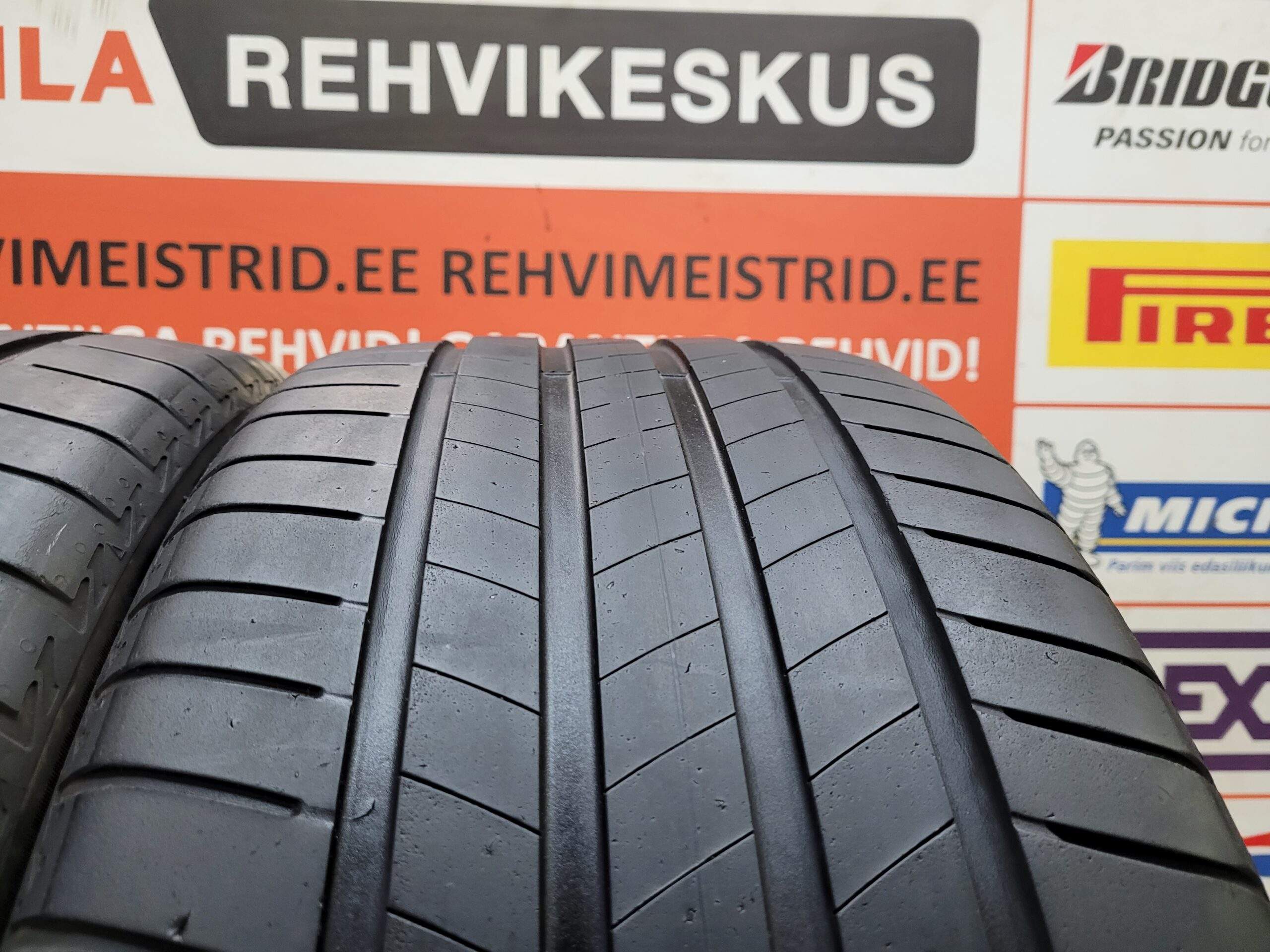 #255/40/21 Bridgestone Turanza - Image 2