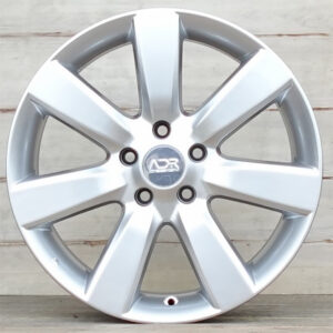 Z881 HS Hyper silver ET35 CB73.1 ID413