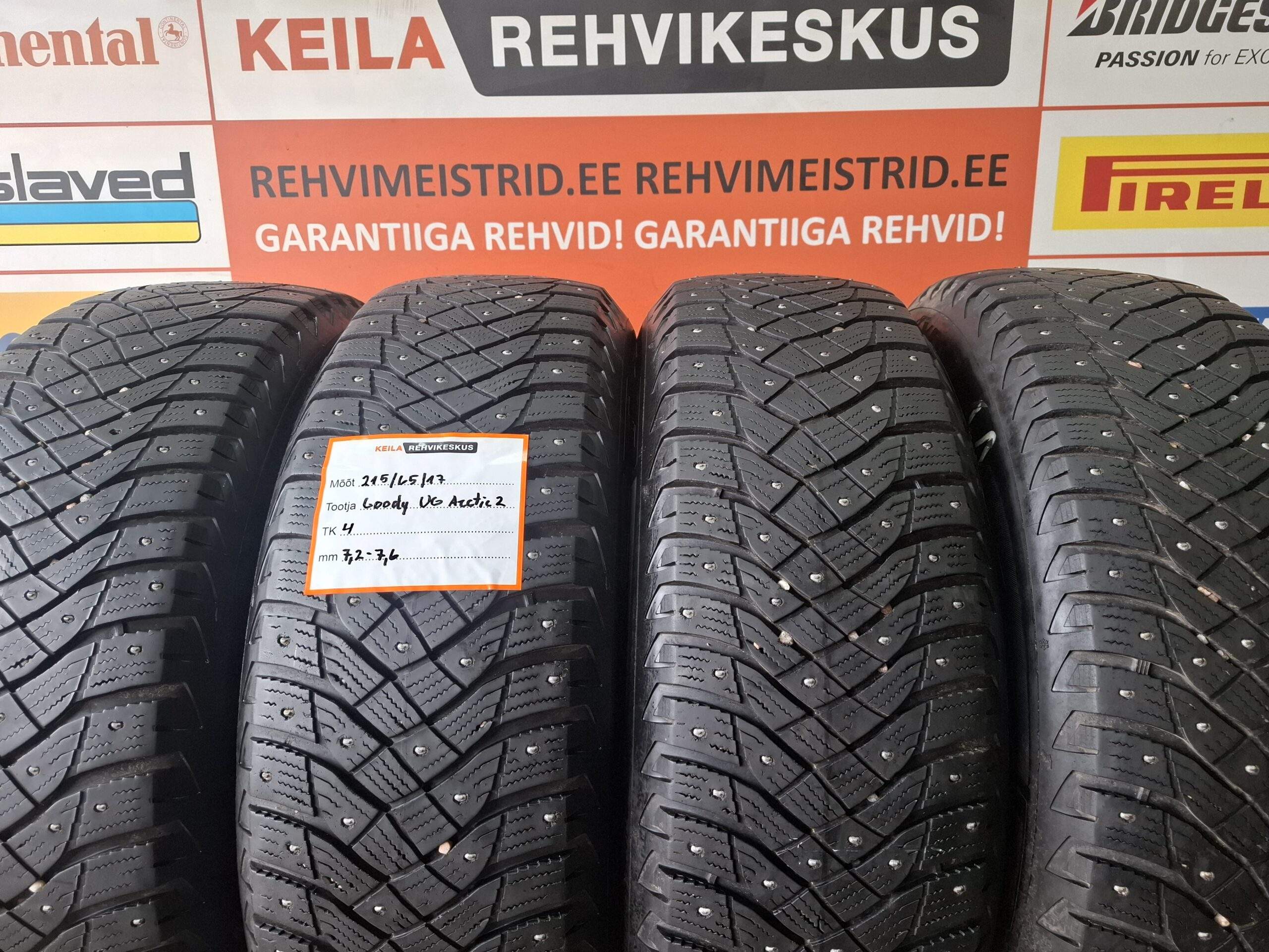 #215/65/17Goodyear UG Arctic2