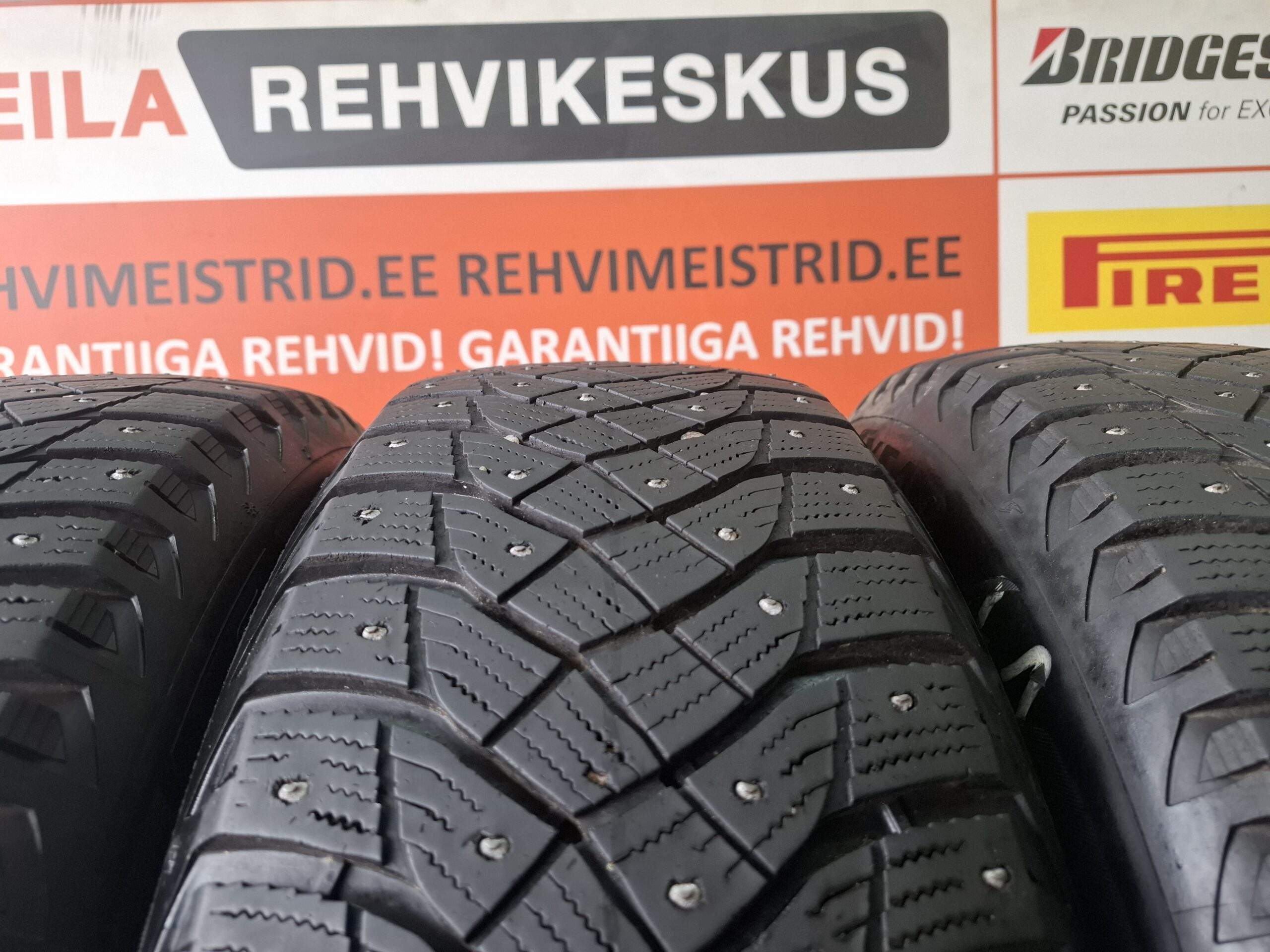 #215/65/17Goodyear UG Arctic2 - Pilt 2