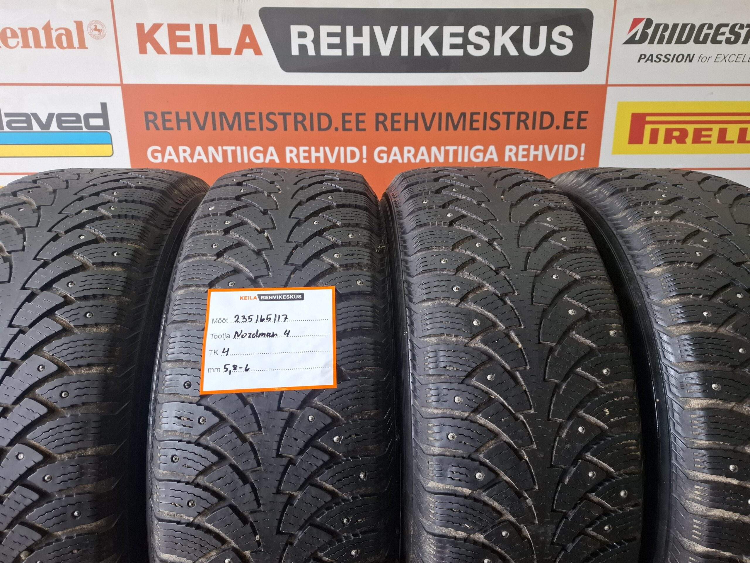 #235/65/17Nokian N4