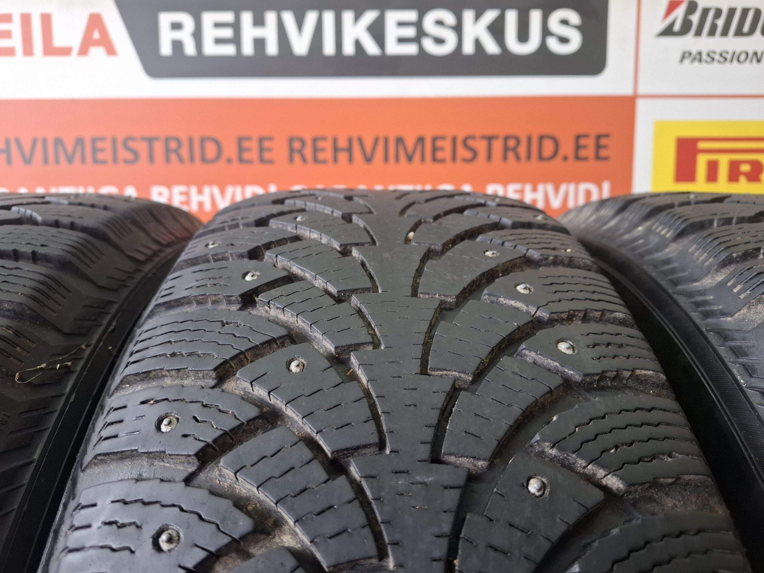 #235/65/17Nokian N4 - Pilt 2