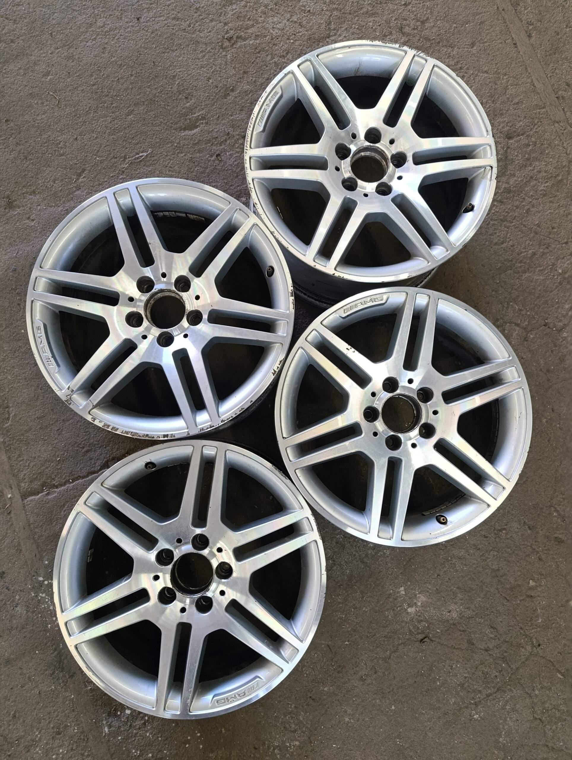 Mercedes/Borbet 5x112 Erilaiused 7,5Jx17; 8,5x17