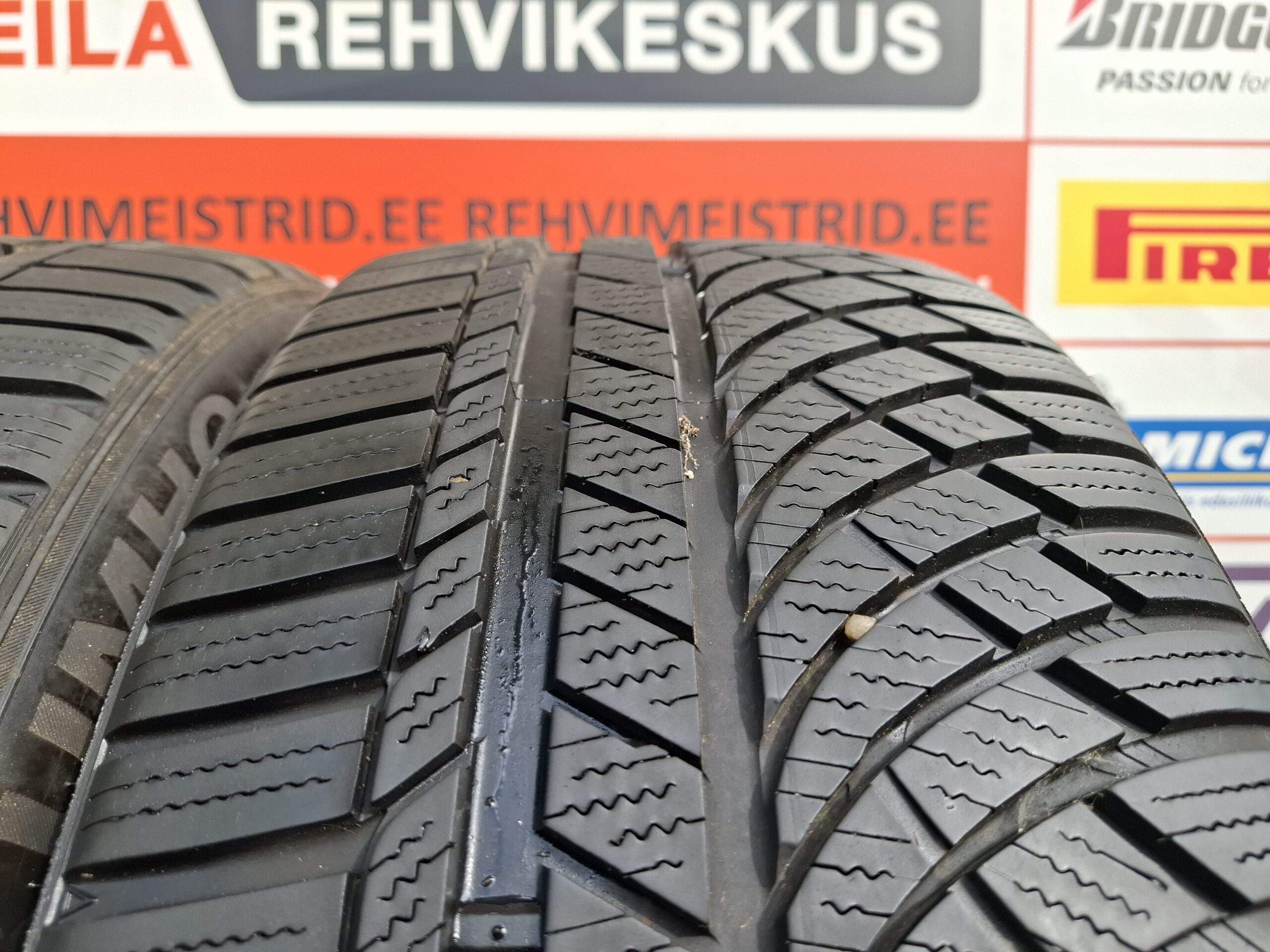 #245/45/20 Kumho WinterCraft - Pilt 2