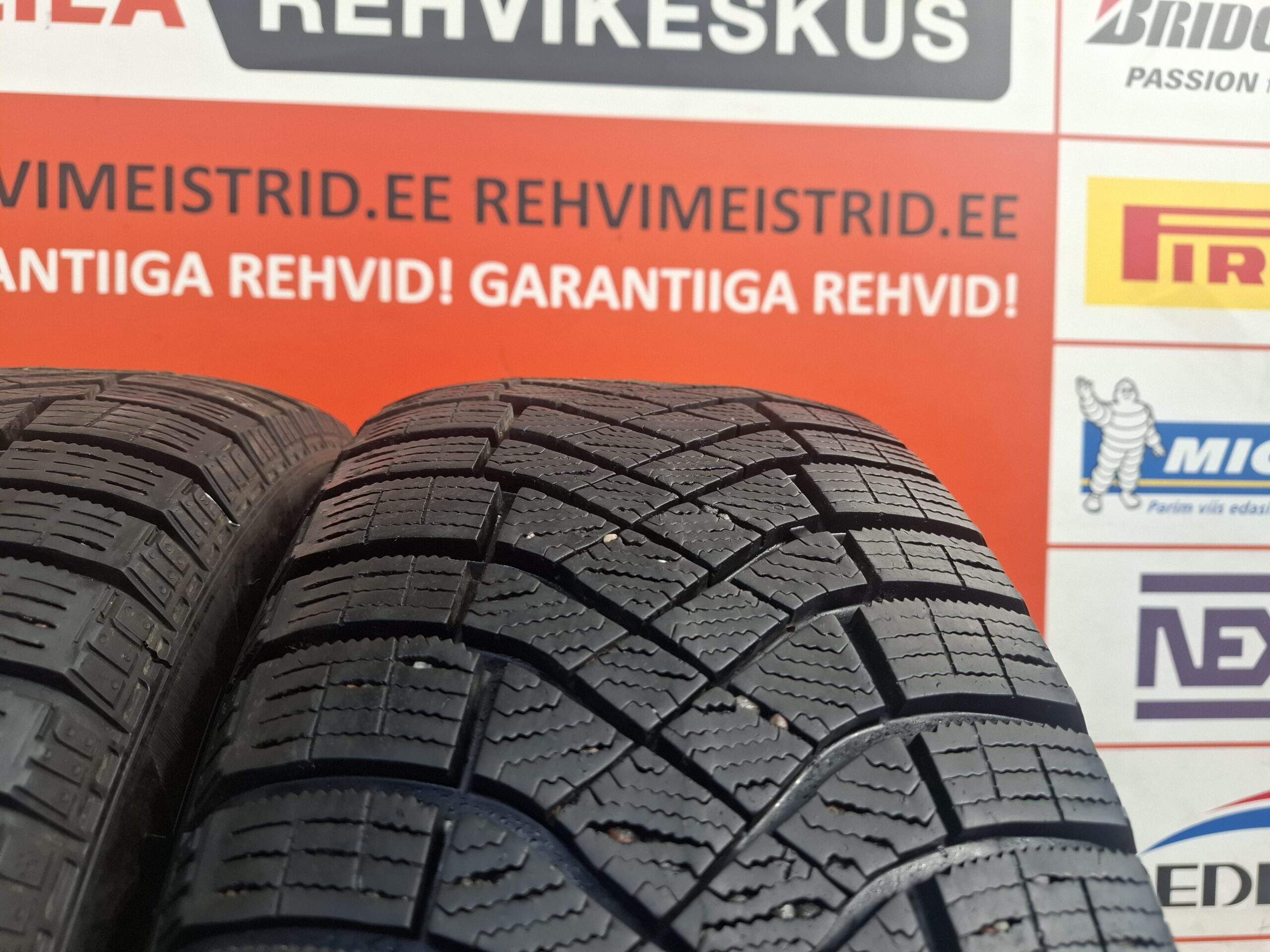 #215/55/16 Pirelli Ice zero - Pilt 2