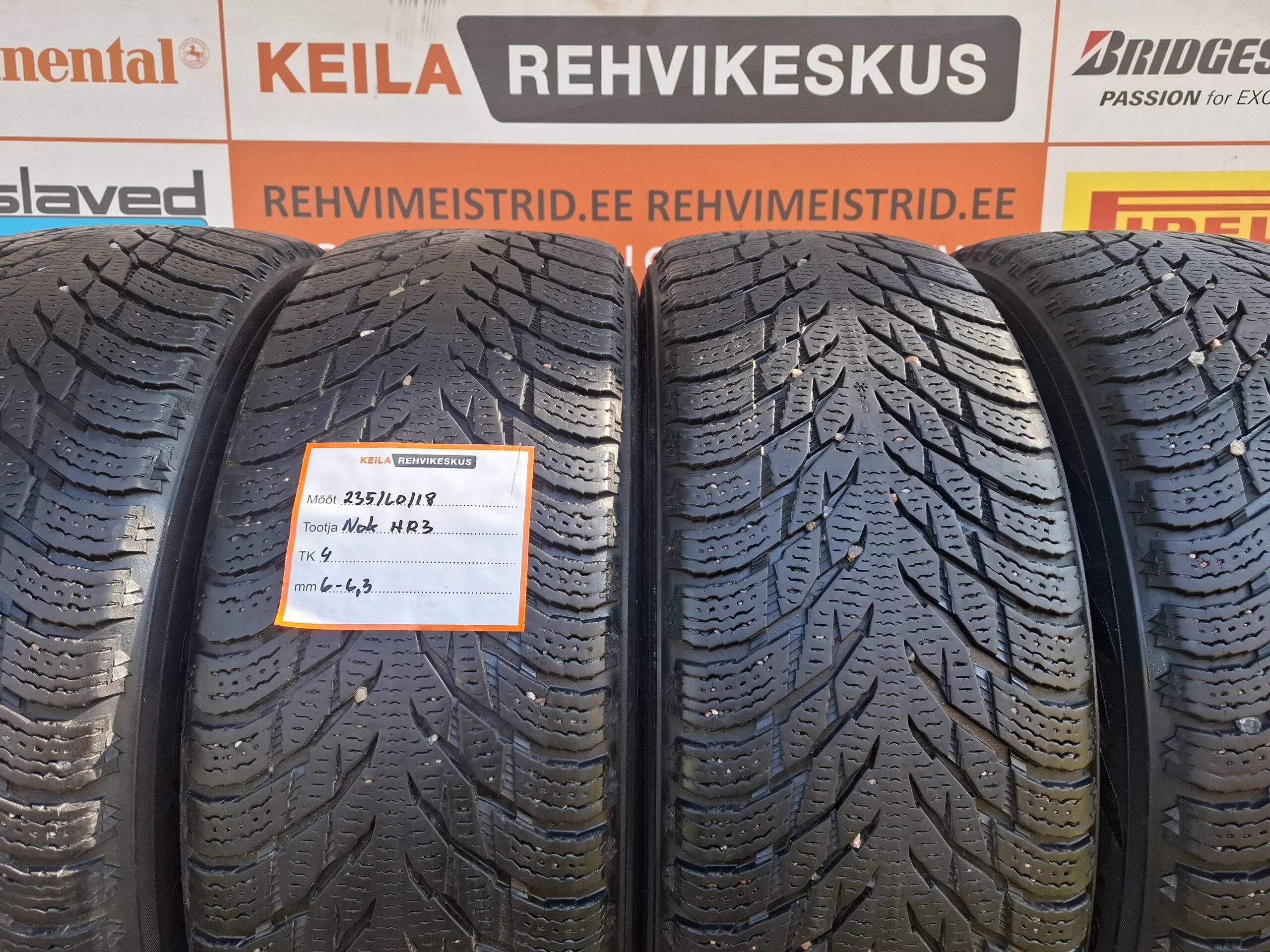 #235/60/18 Nokian HR 3