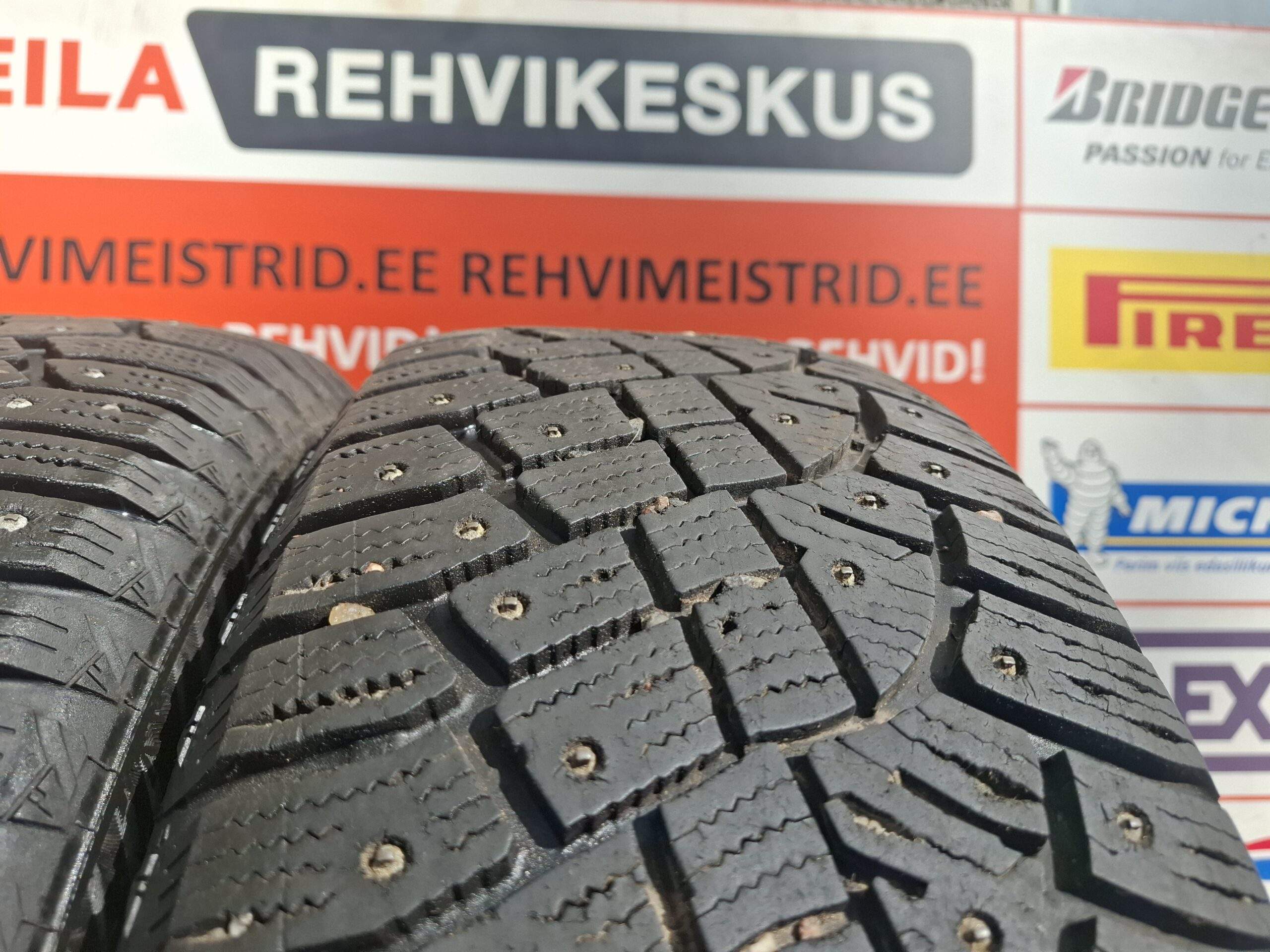 #215/65/17 Continental Ice Contact 2 - Pilt 2