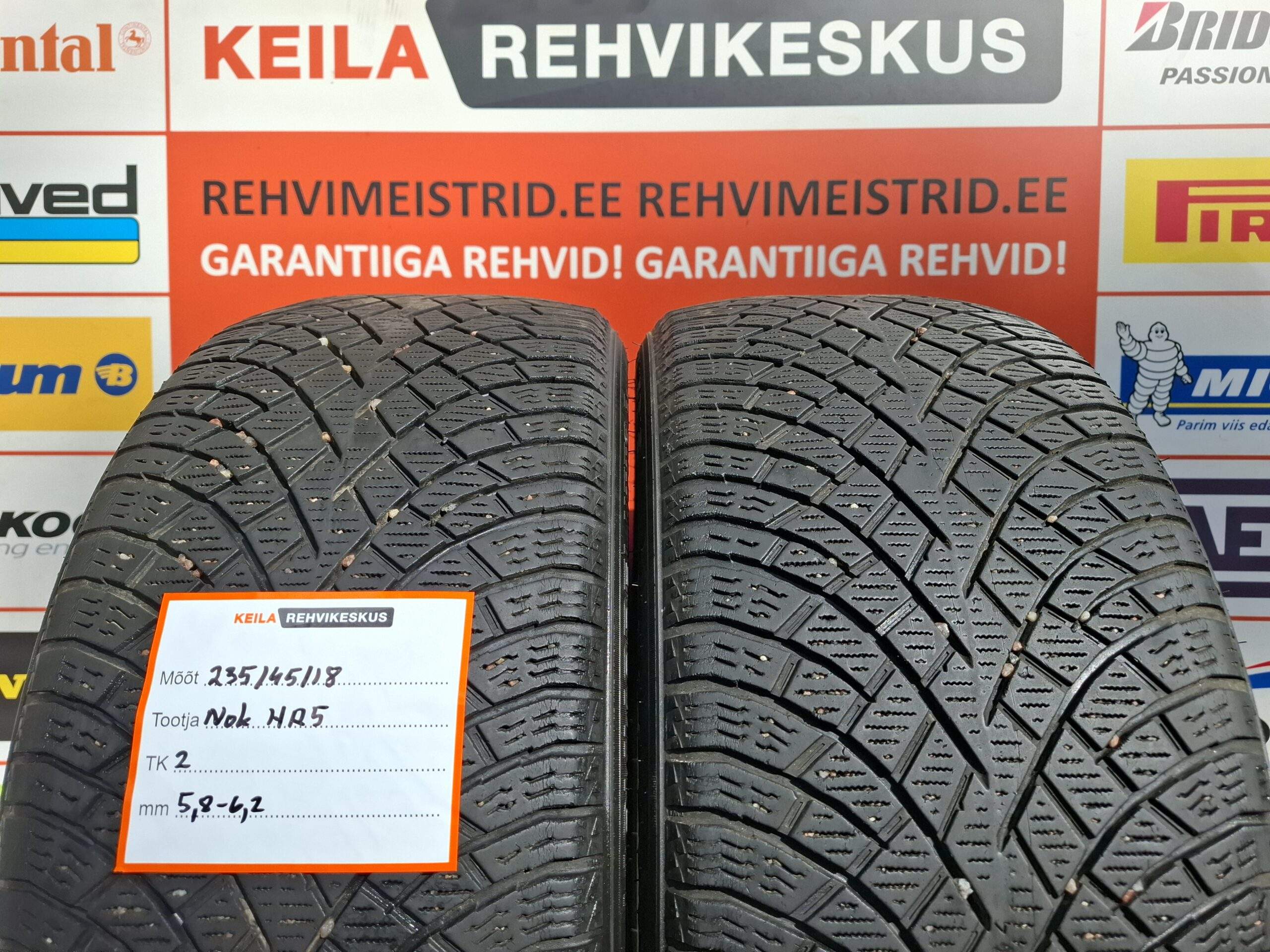 #235/45/18 Nokian HR 5