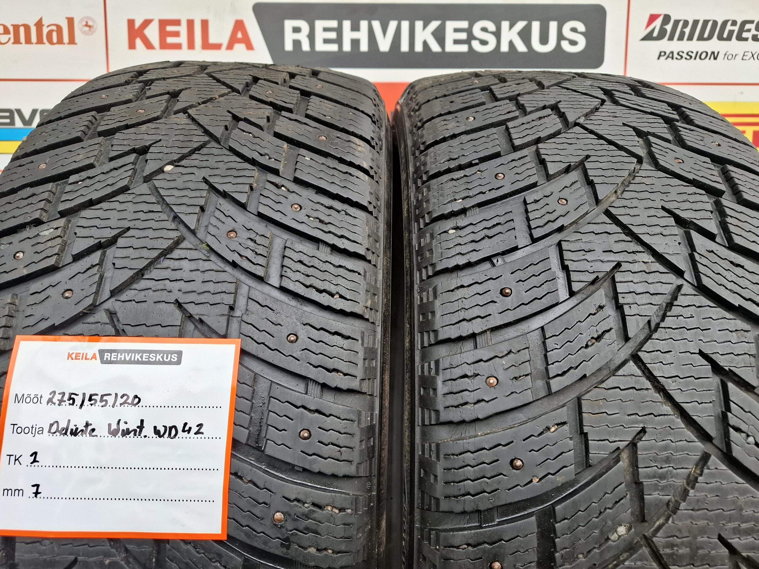 #275/55/20Delinte Winter WD 42