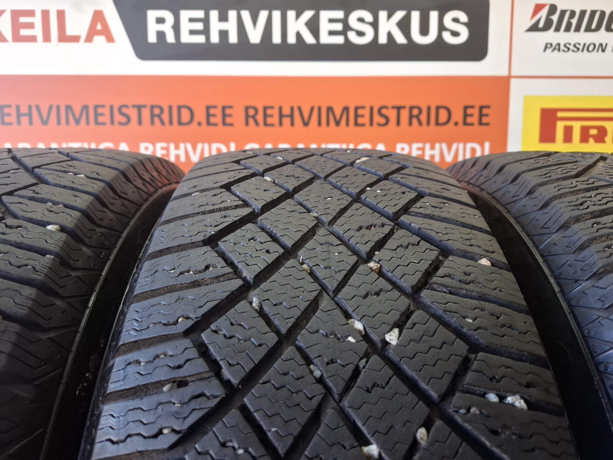 #235/60/17 Continental Viking Contact 7 - Pilt 2